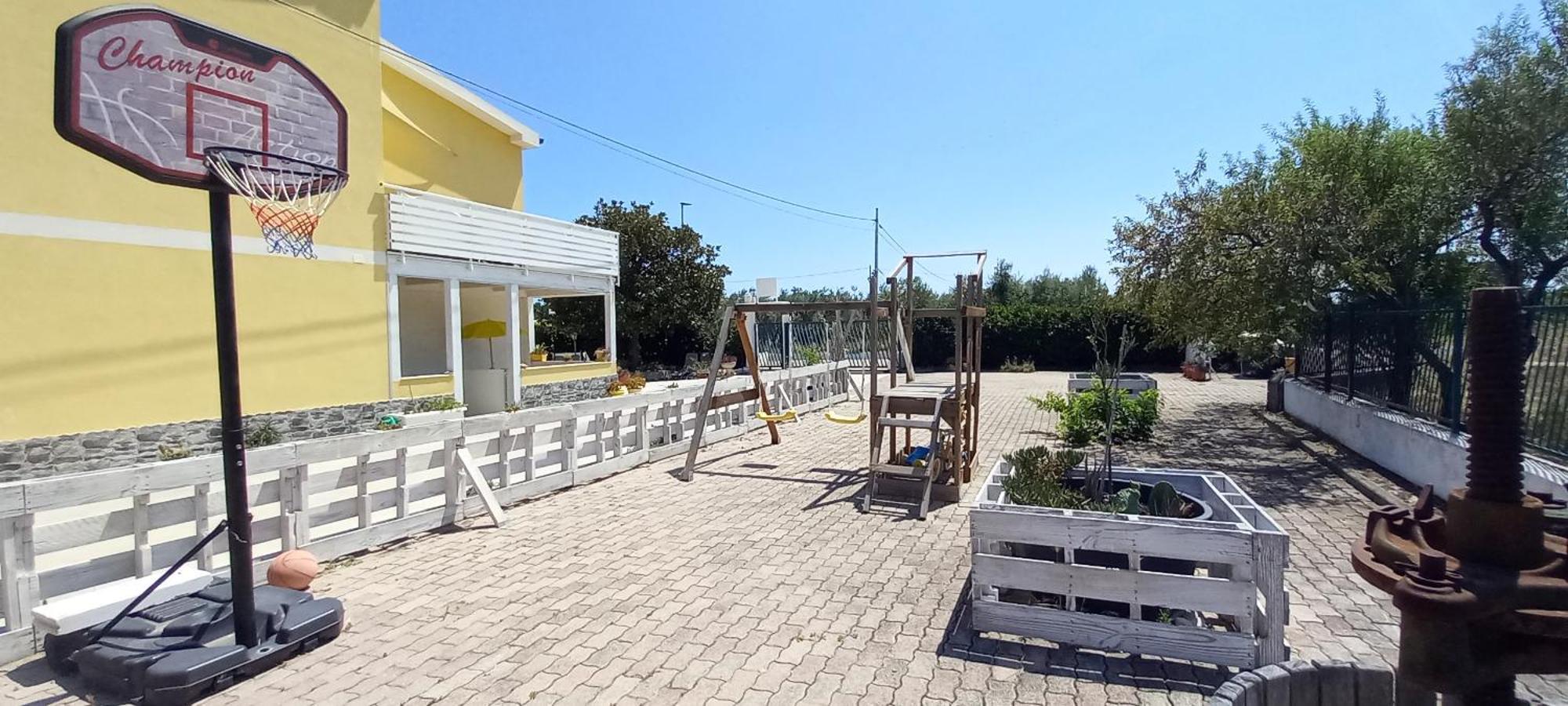 كامبومارينو B&B Iris Cottage المظهر الخارجي الصورة
